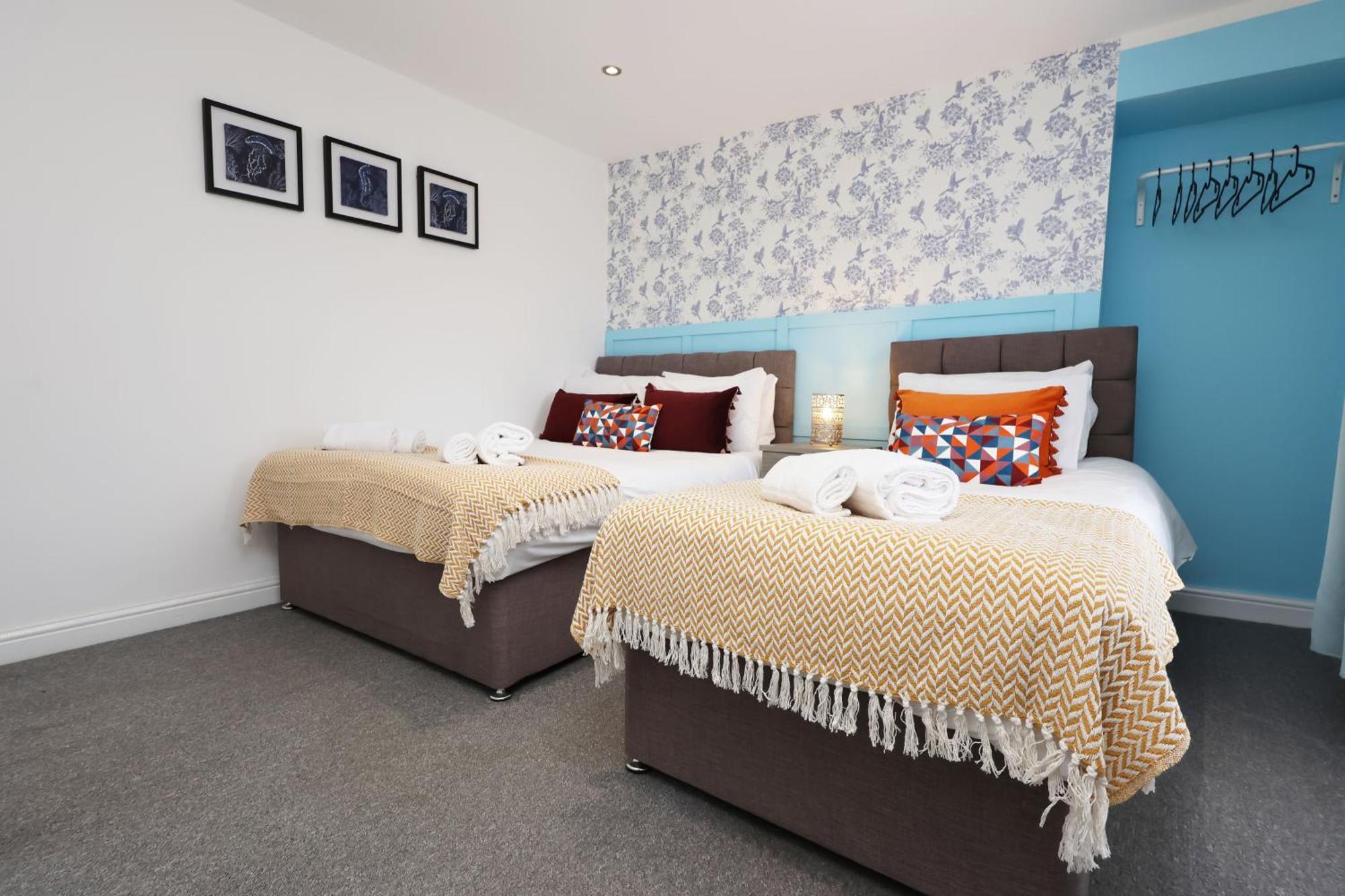 Viewing Deck, On-Street Parking, Tv In Every Room Swansea Ngoại thất bức ảnh