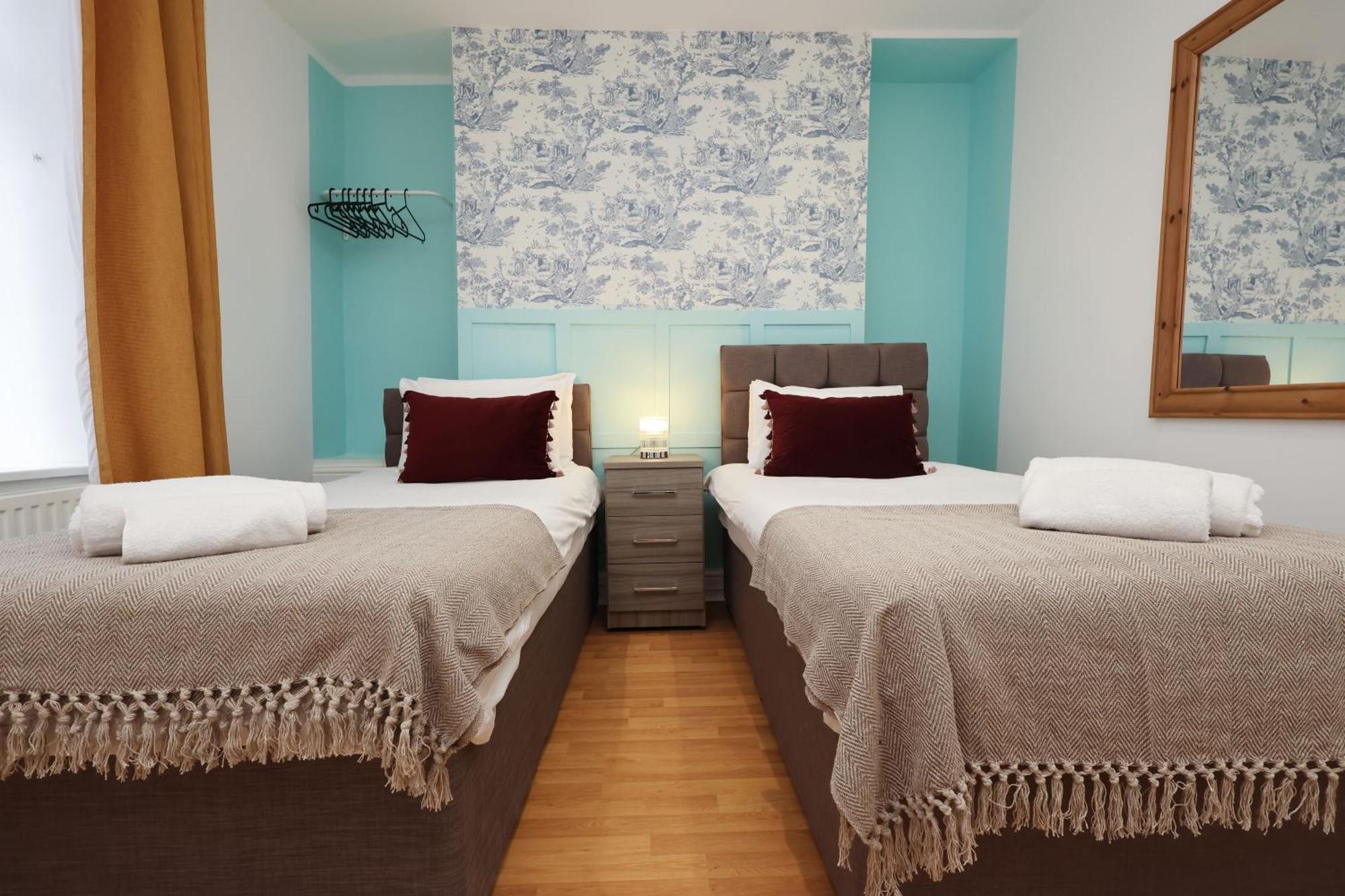 Viewing Deck, On-Street Parking, Tv In Every Room Swansea Ngoại thất bức ảnh